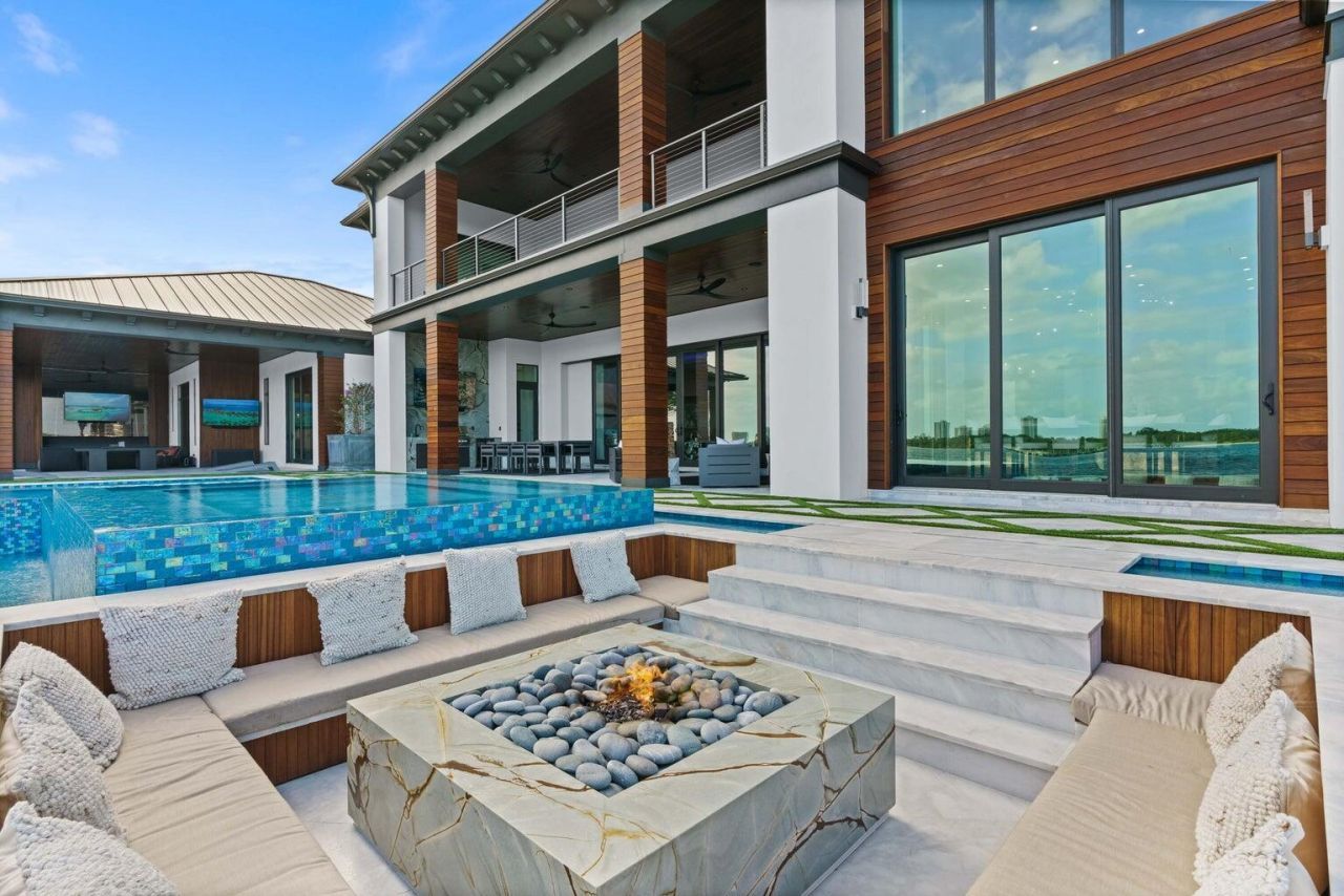 712 Lakeside Circle, North Palm Beach, FL 33408 Photo