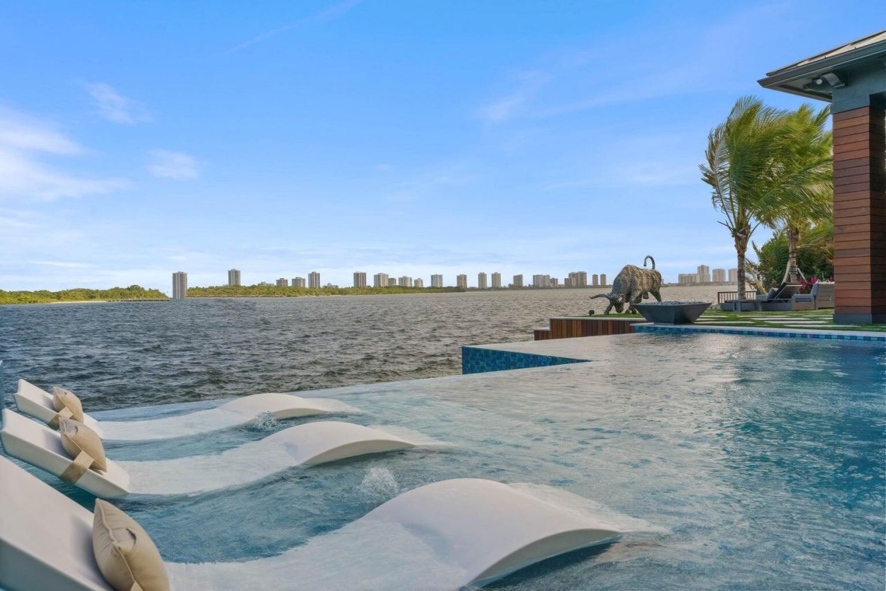 712 Lakeside Circle, North Palm Beach, FL 33408 Photo