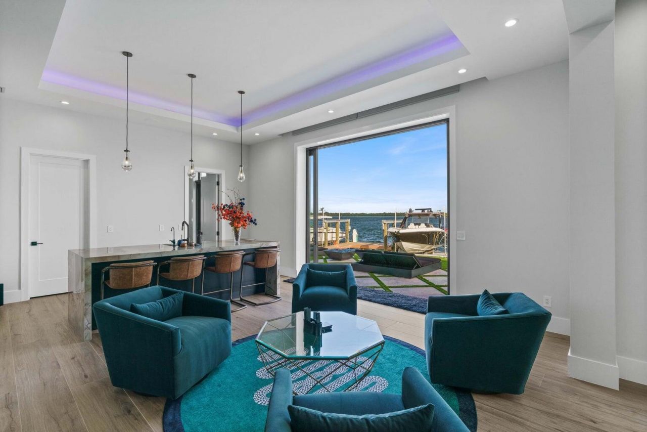 712 Lakeside Circle, North Palm Beach, FL 33408 Photo