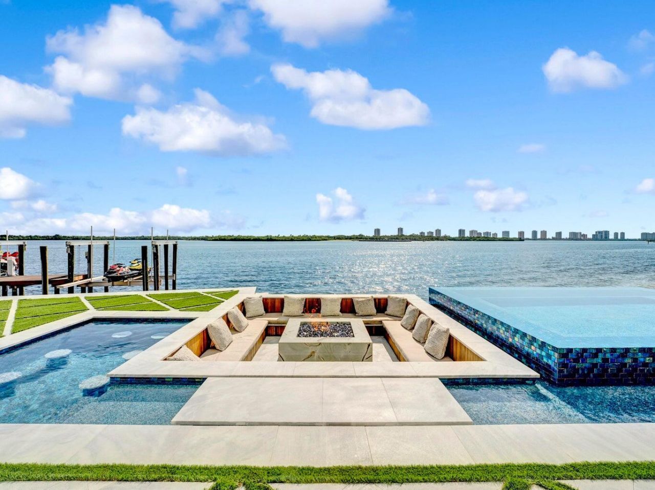 712 Lakeside Circle, North Palm Beach, FL 33408 Photo