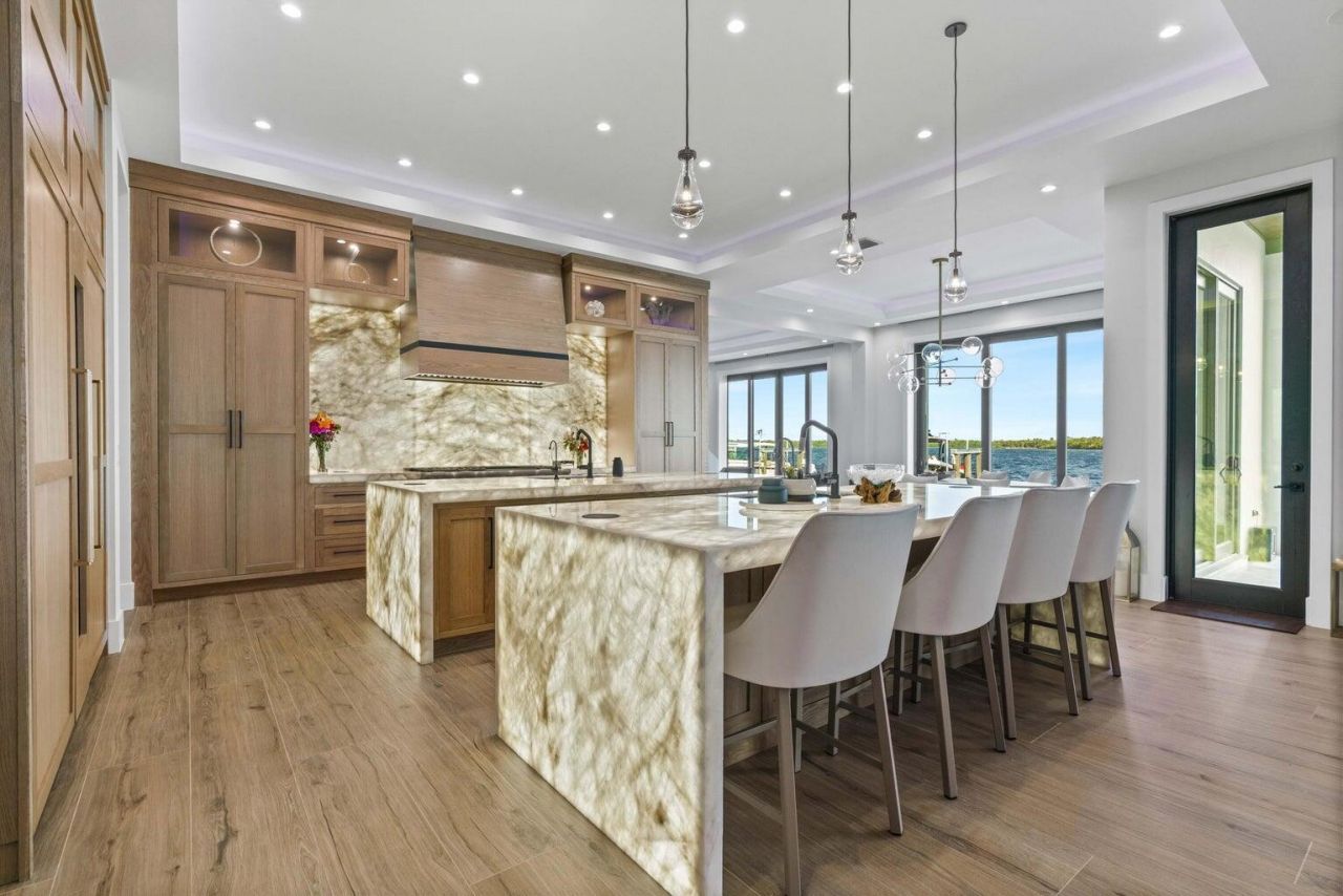 712 Lakeside Circle, North Palm Beach, FL 33408 Photo