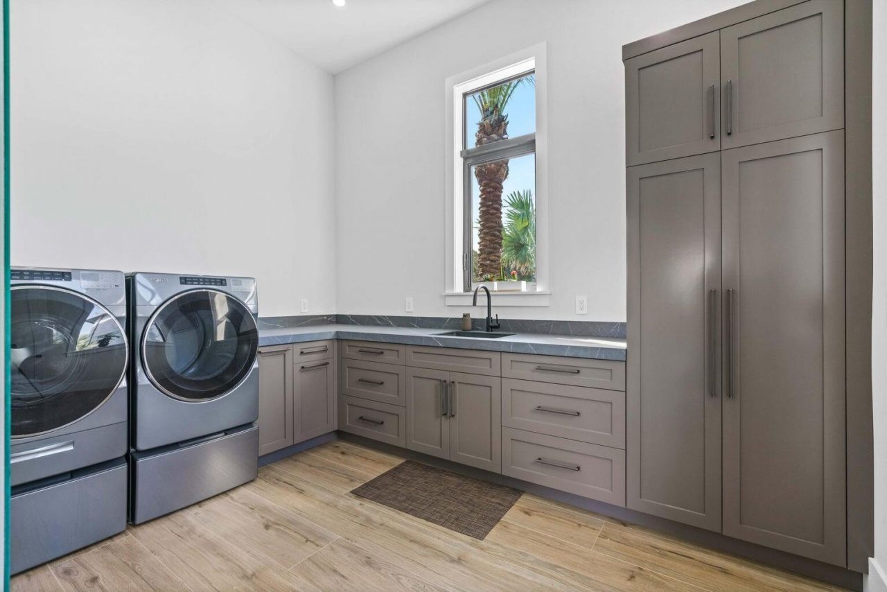 712 Lakeside Circle, North Palm Beach, FL 33408 Photo