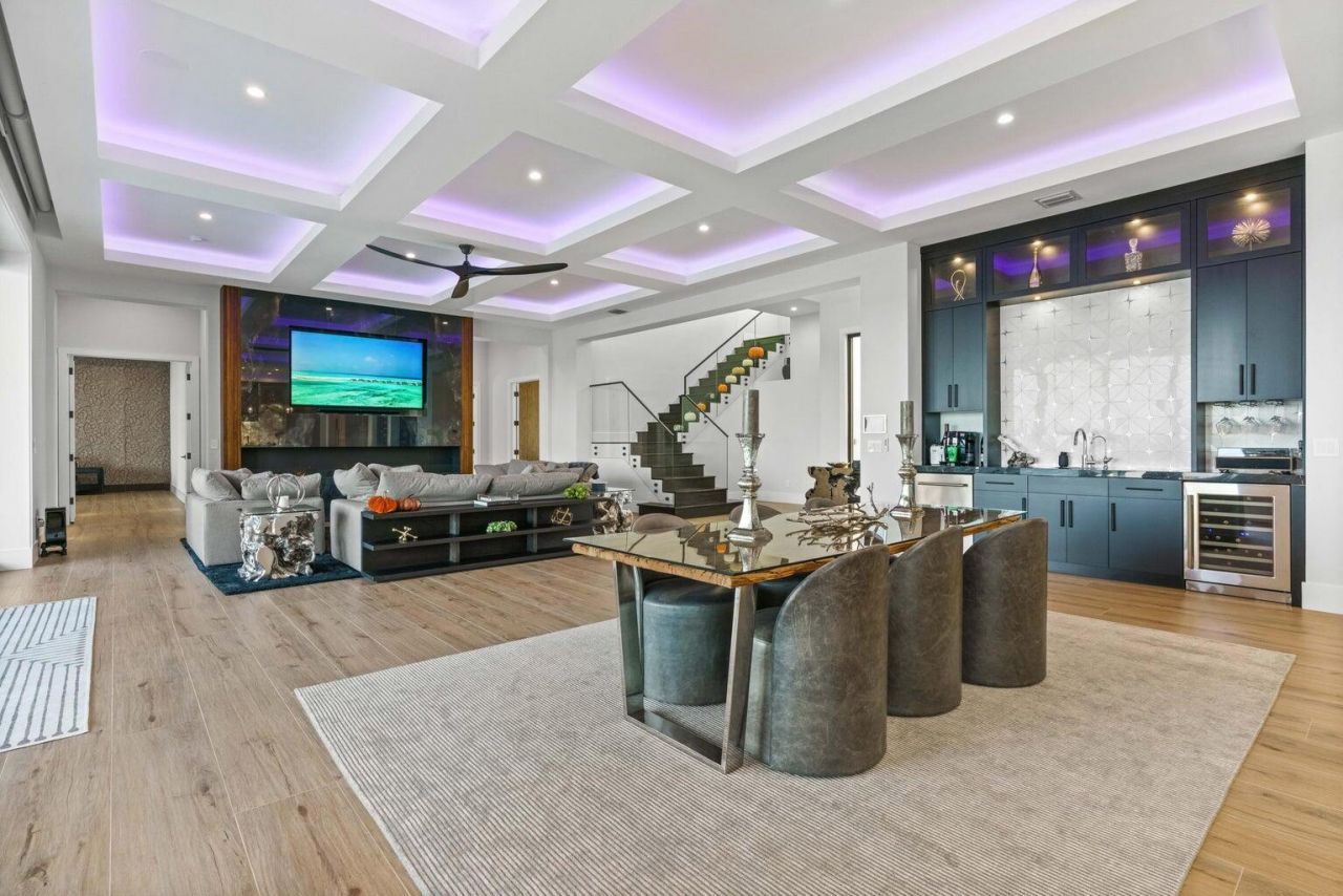 712 Lakeside Circle, North Palm Beach, FL 33408 Photo