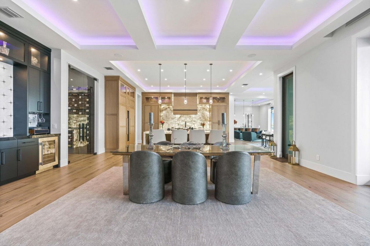 712 Lakeside Circle, North Palm Beach, FL 33408 Photo