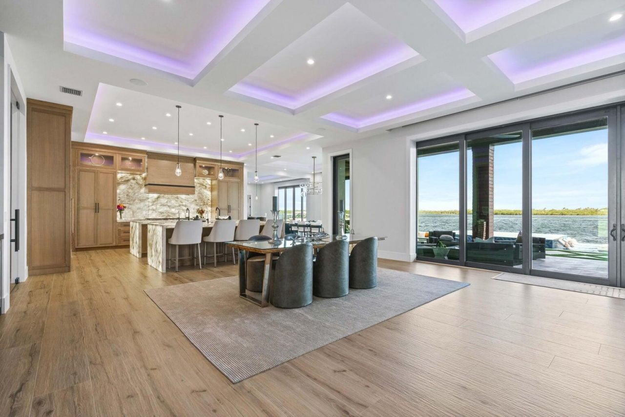 712 Lakeside Circle, North Palm Beach, FL 33408 Photo