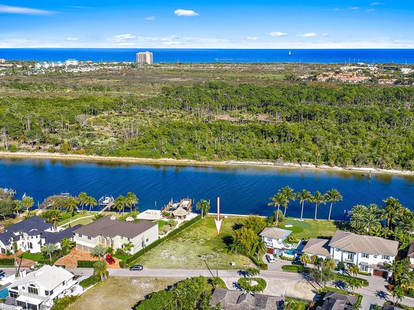 14100 Paradise Point Road, Palm Beach Gardens, FL 33410
