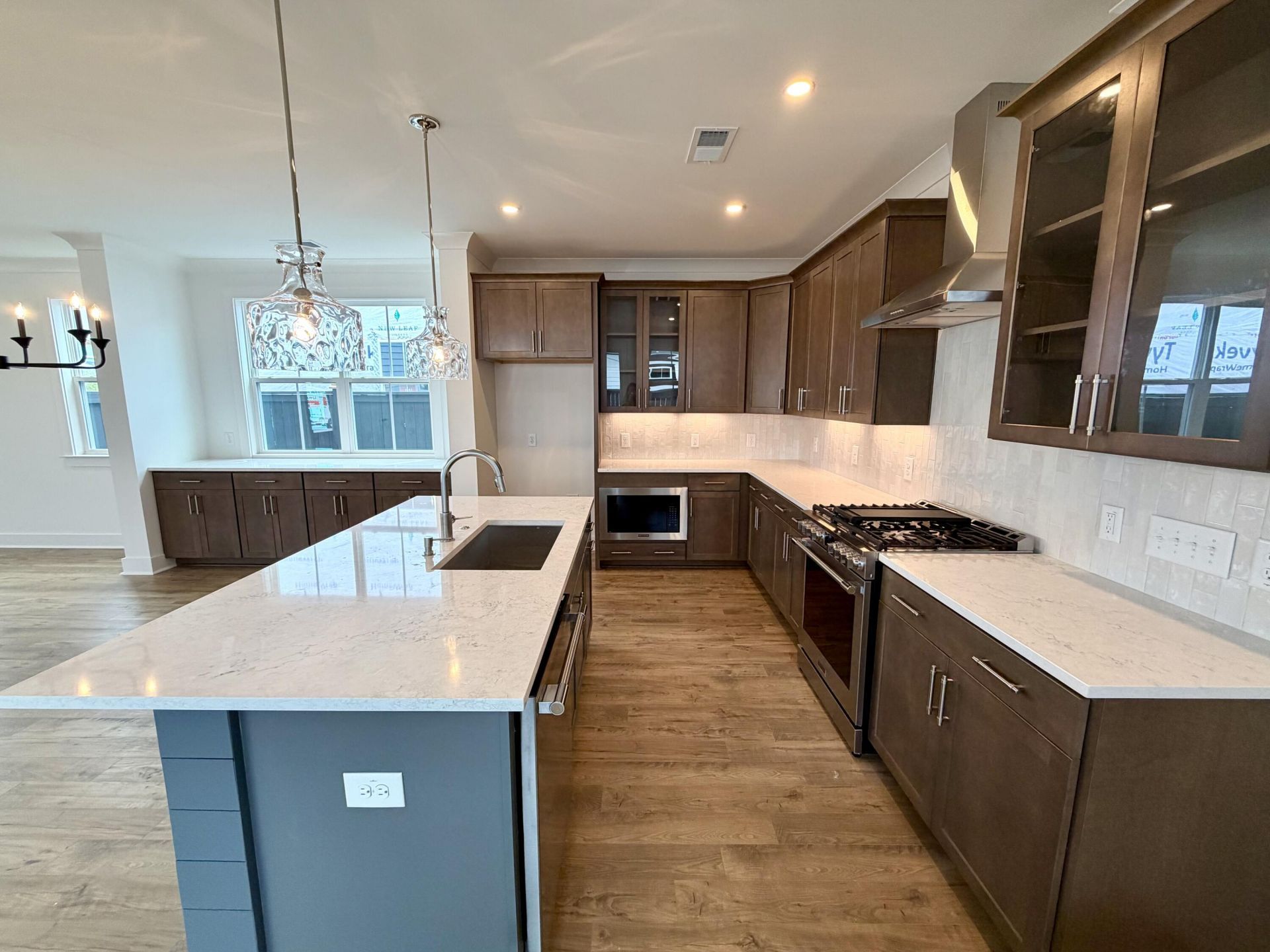 807 Gentle Breeze Drive Photo 15