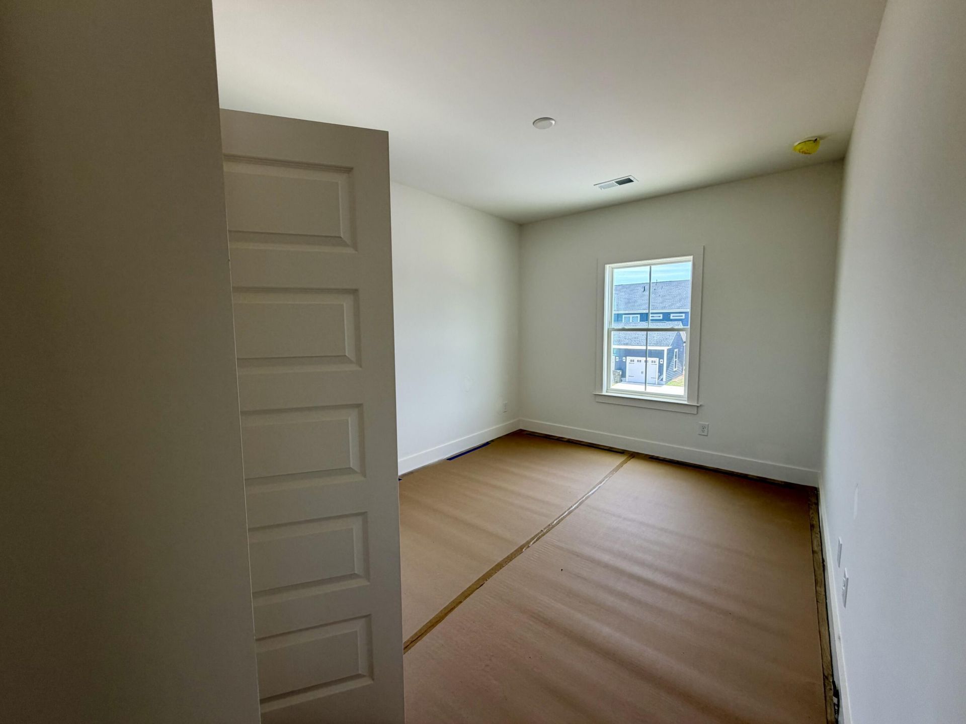 807 Gentle Breeze Drive Photo 16