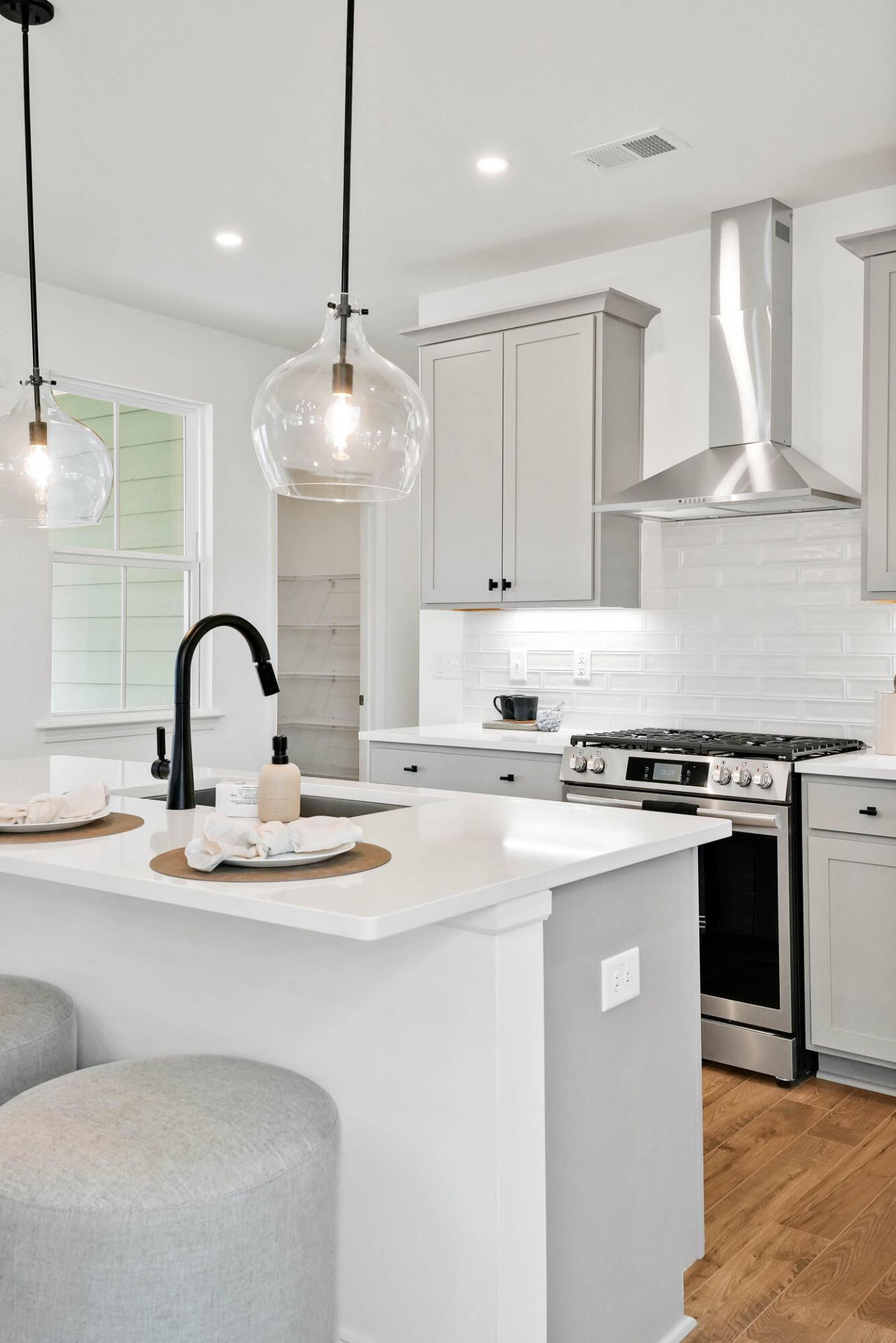 807 Gentle Breeze Drive Photo 21