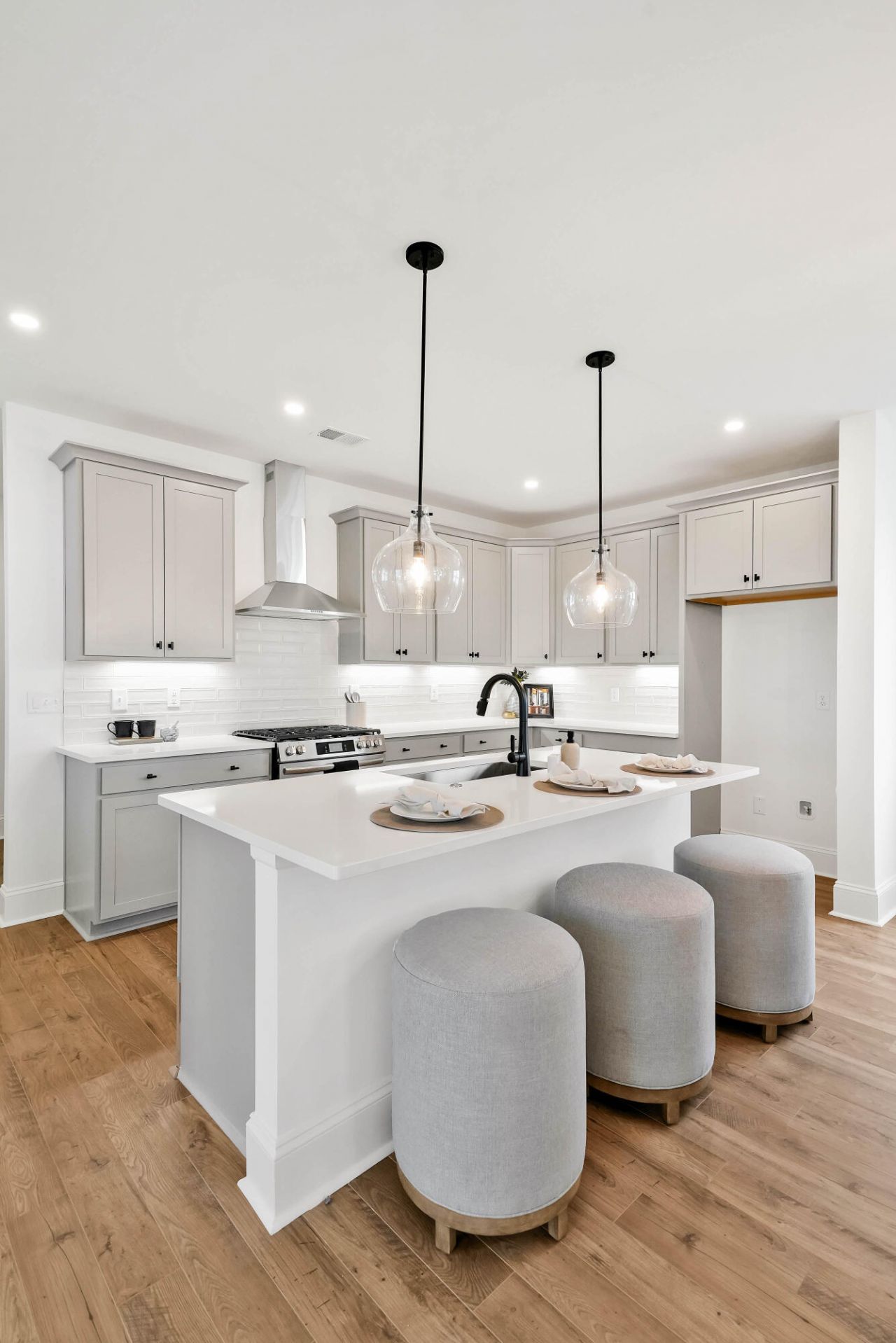 807 Gentle Breeze Drive Photo 23