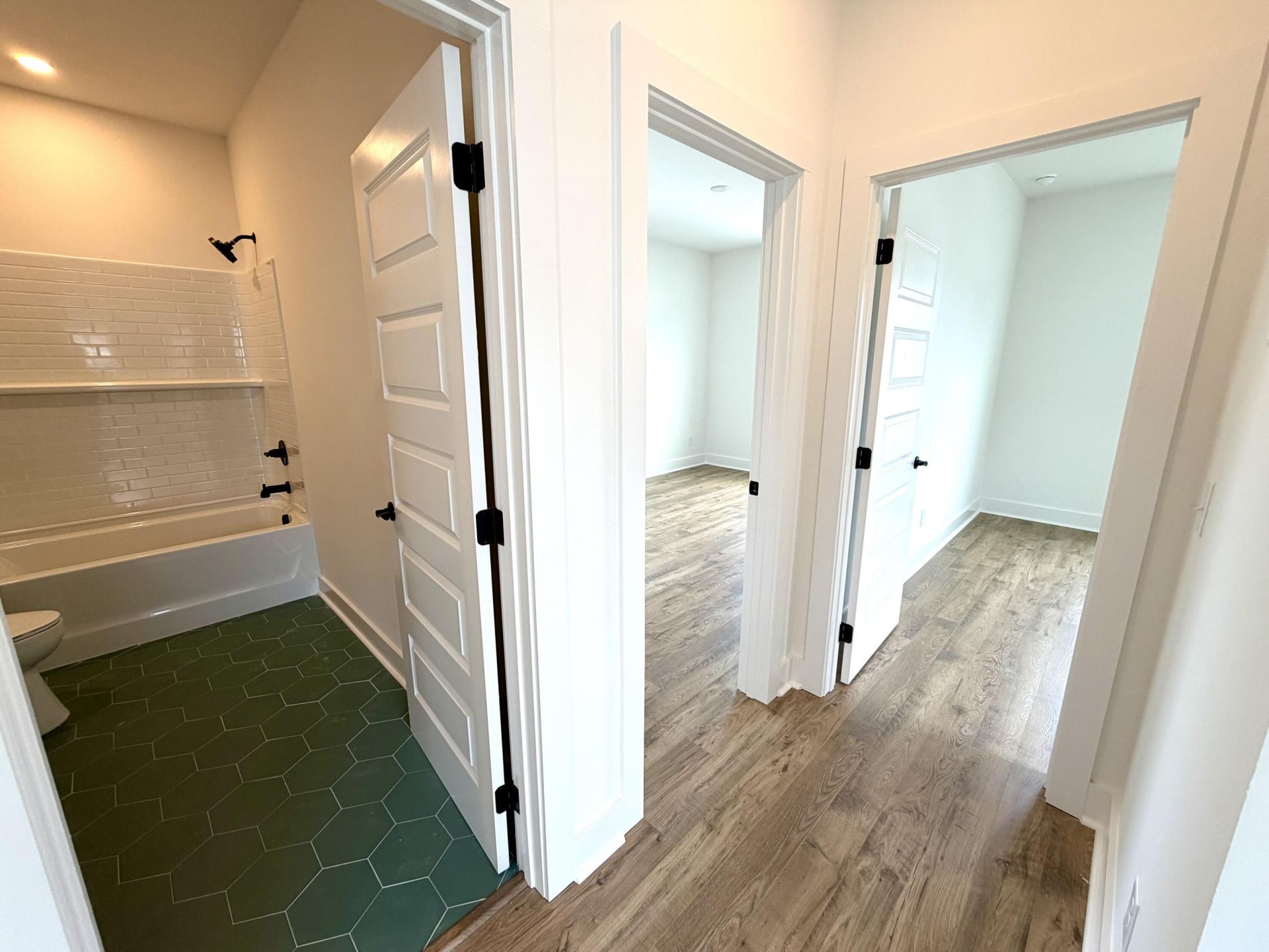 807 Gentle Breeze Drive Photo 29