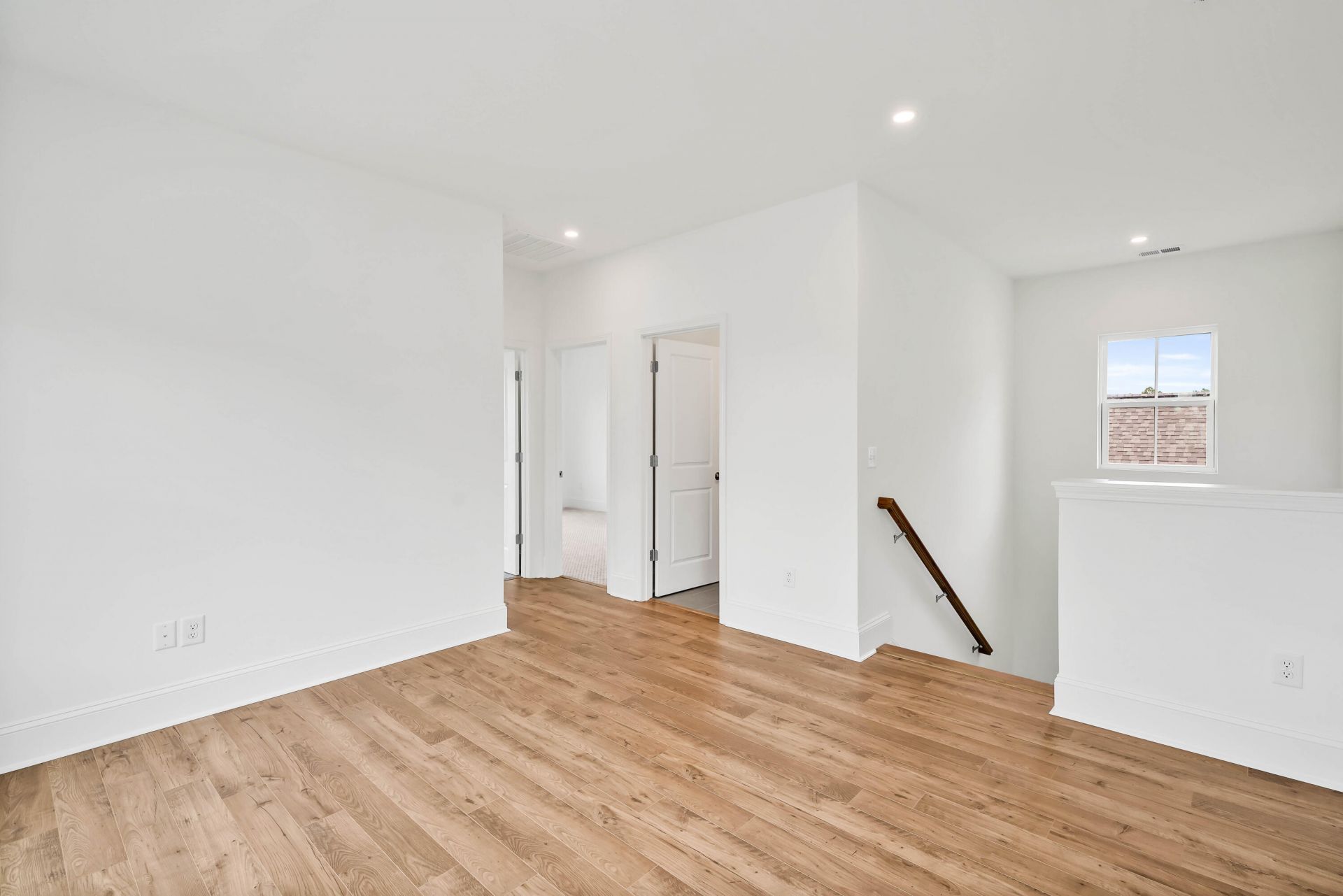 807 Gentle Breeze Drive Photo 32