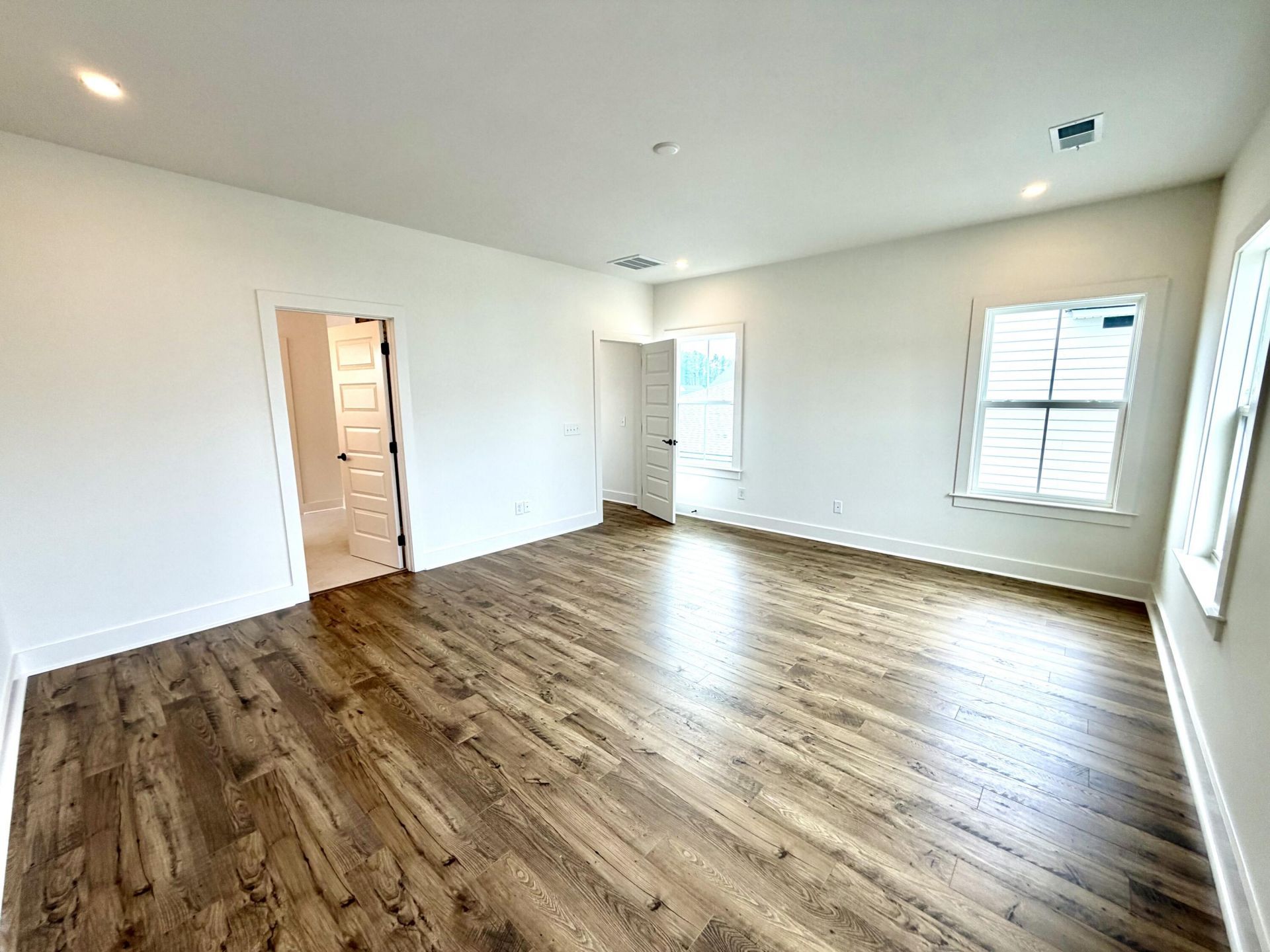 807 Gentle Breeze Drive Photo 33