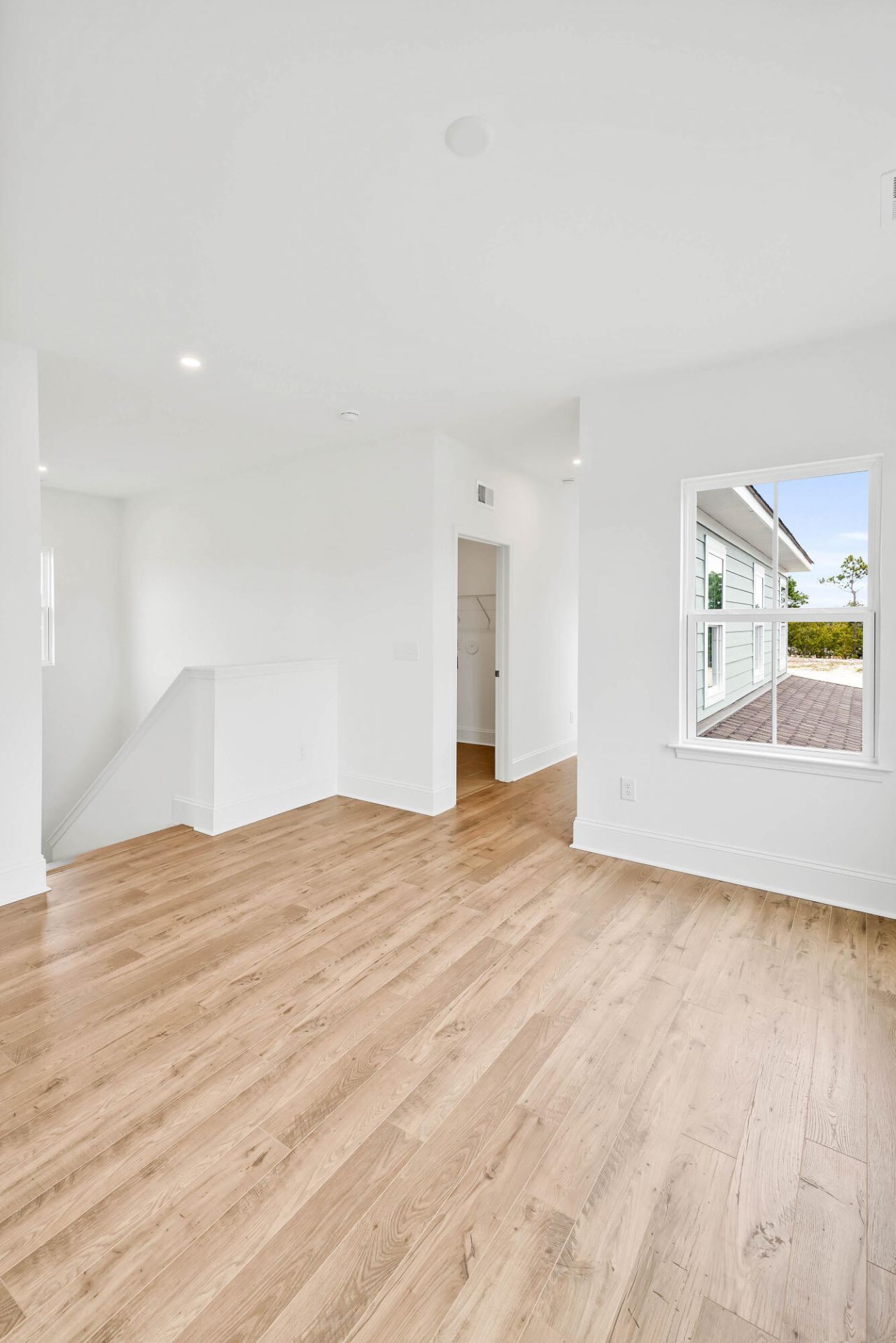 807 Gentle Breeze Drive Photo 34