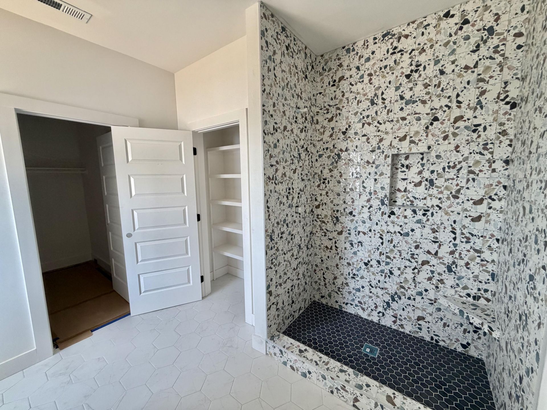 807 Gentle Breeze Drive Photo 36