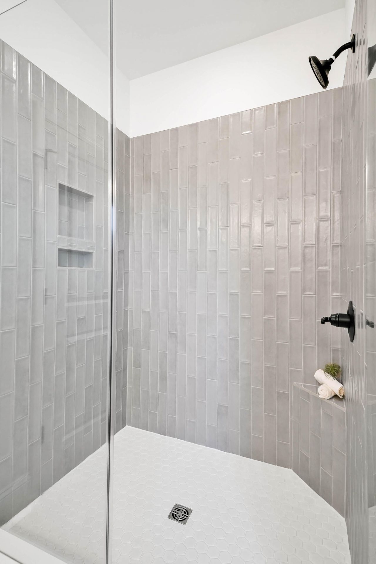 807 Gentle Breeze Drive Photo 43