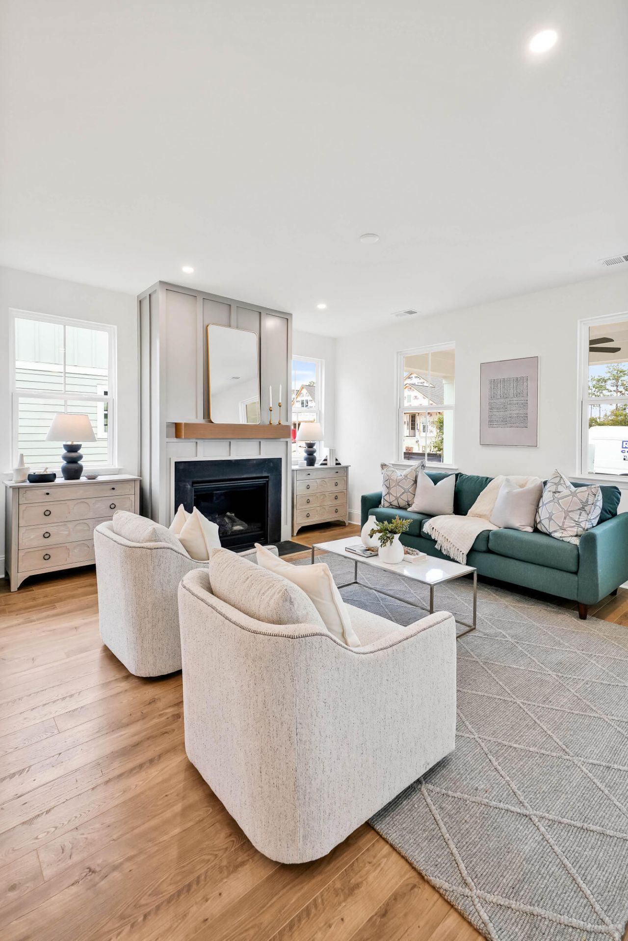 807 Gentle Breeze Drive Photo 6