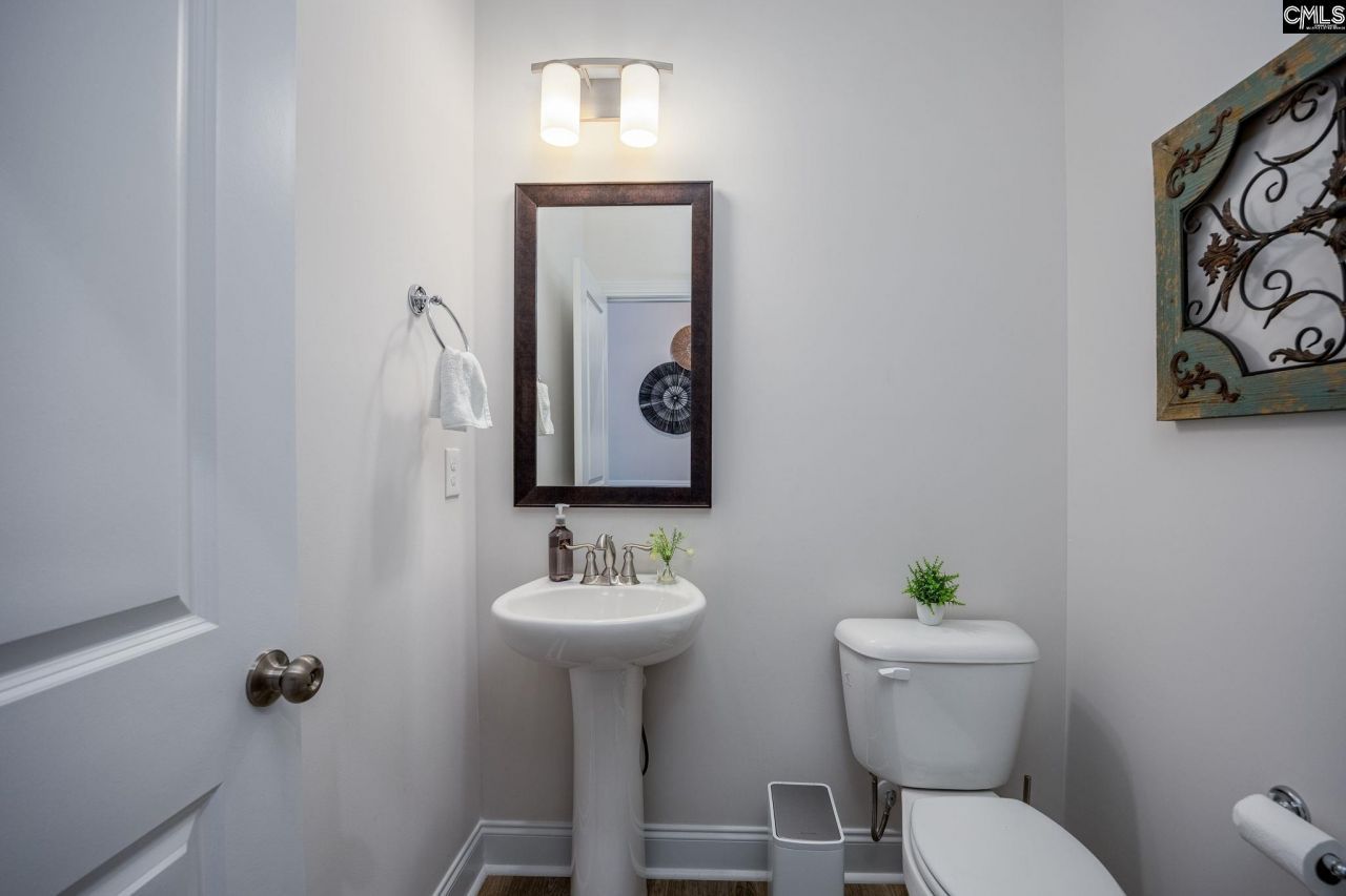 217 River Front Drive Photo 36