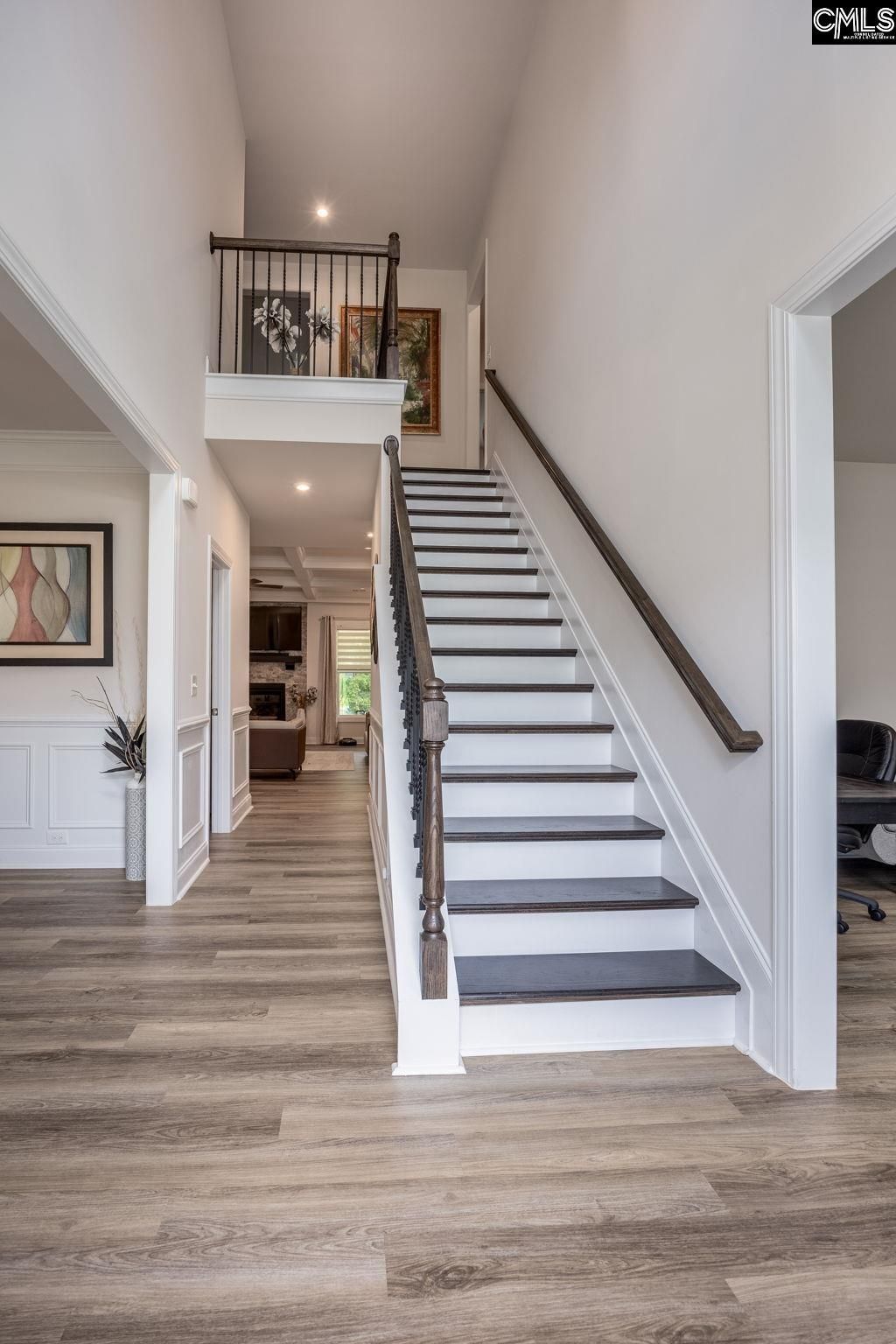 217 River Front Drive Photo 8