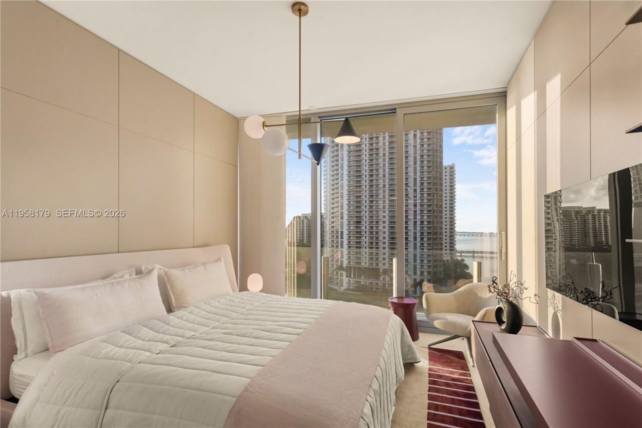 300 Biscayne Boulevard Way, Unit 1101, Miami, FL 33131 Photo