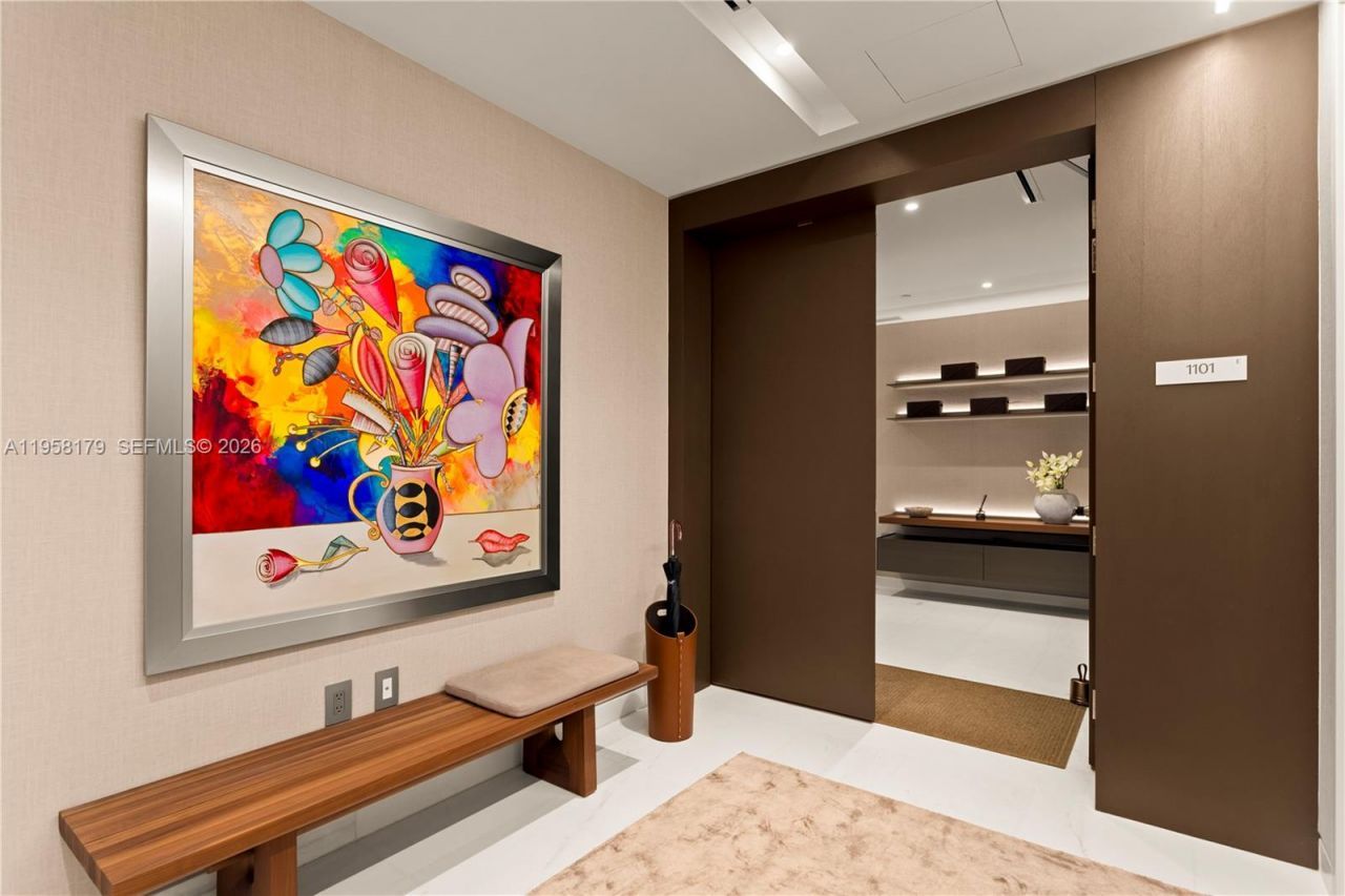 300 Biscayne Boulevard Way, Unit 1101, Miami, FL 33131 Photo