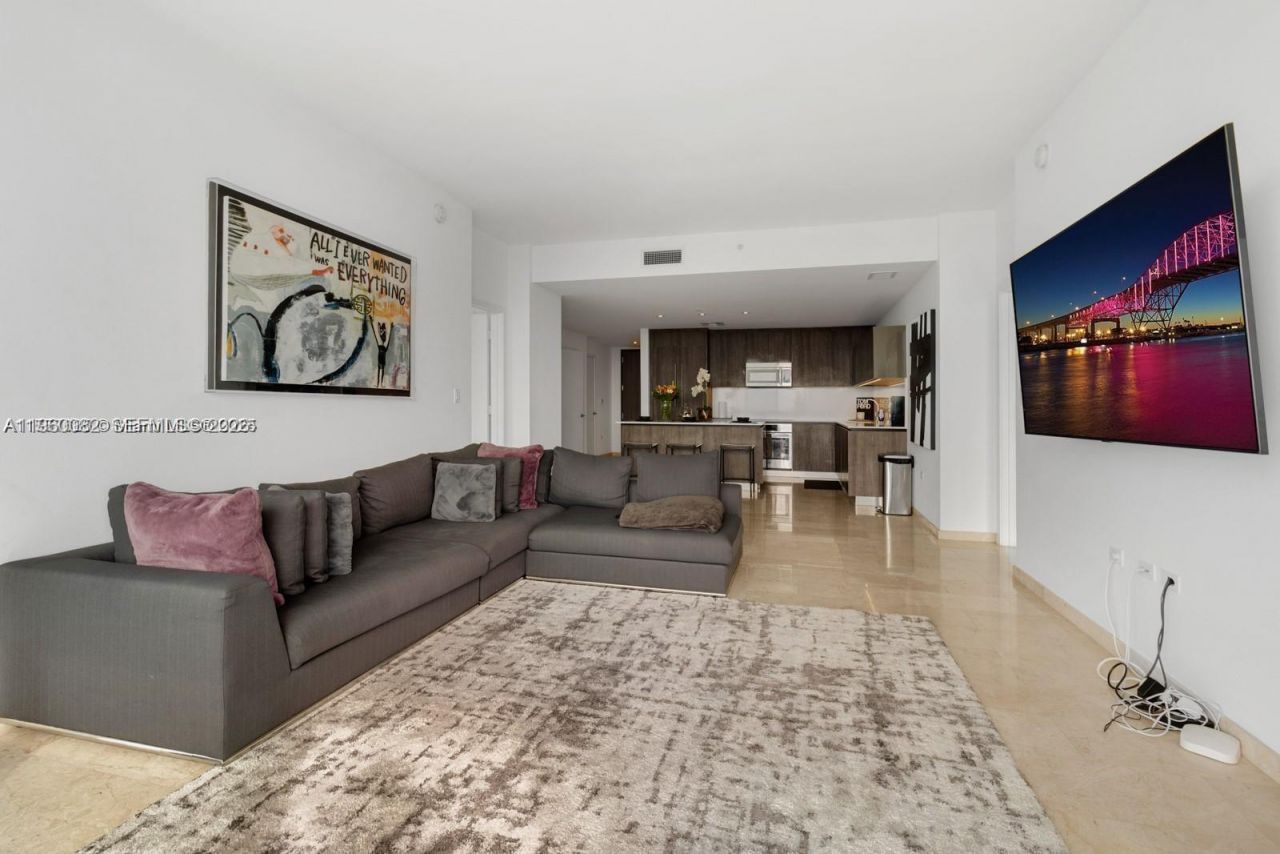 88 SW 7th St, Unit 3410, Miami, FL 33130 Photo