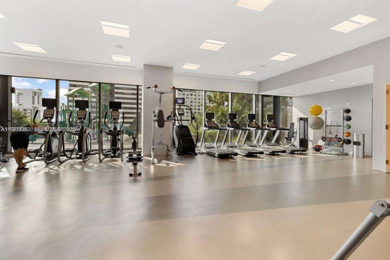 88 SW 7th St, Unit 3410, Miami, FL 33130 Photo