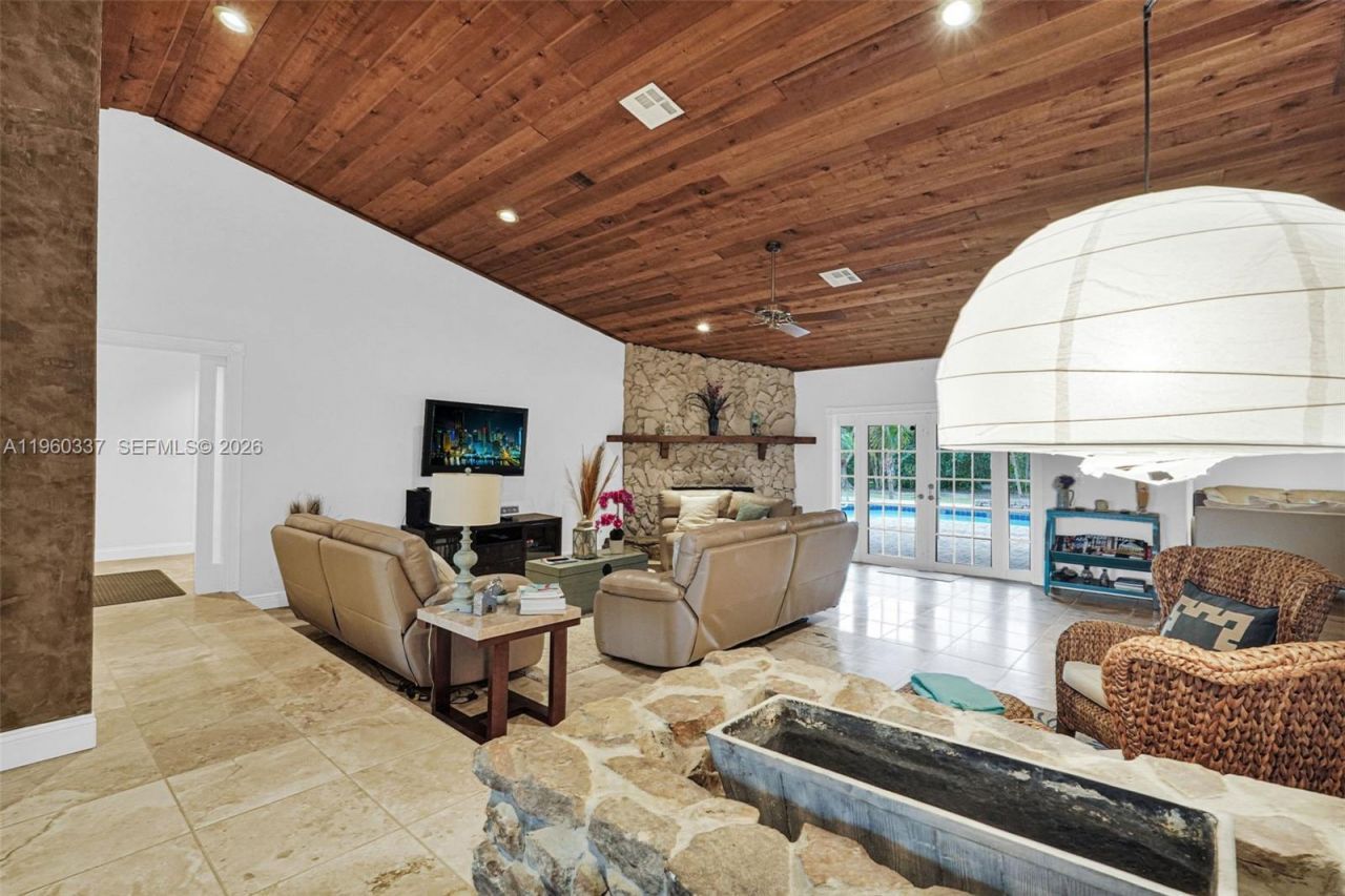 5021 SW 168th Ave, Southwest Ranches, FL 33331 Photo