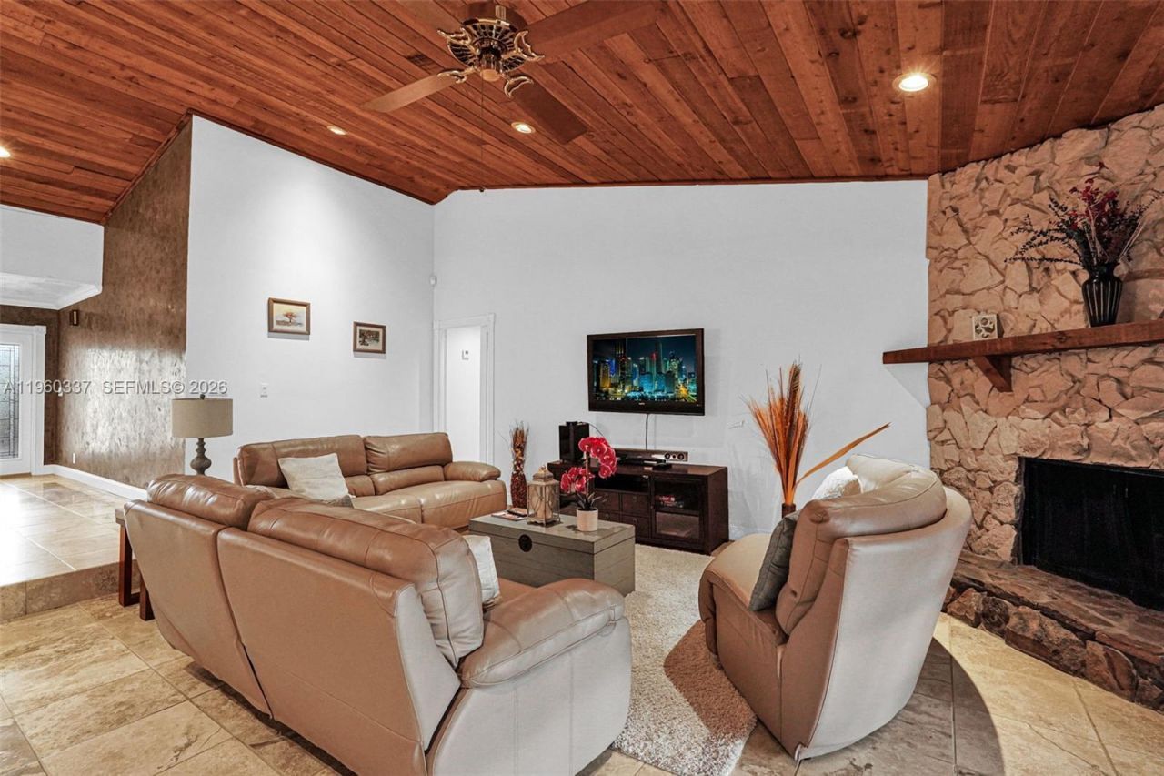 5021 SW 168th Ave , Southwest Ranches, FL 33331 Photo