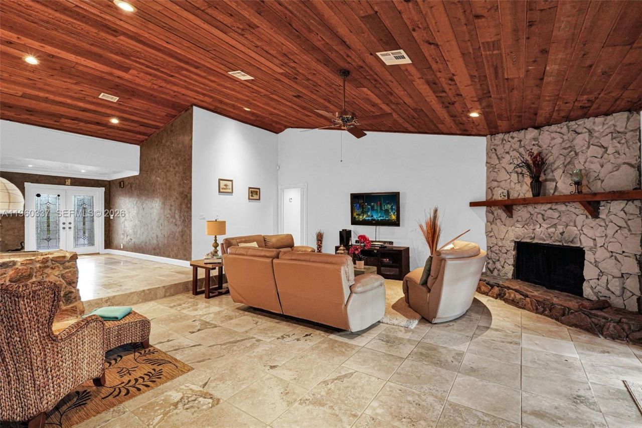 5021 SW 168th Ave, Southwest Ranches, FL 33331 Photo