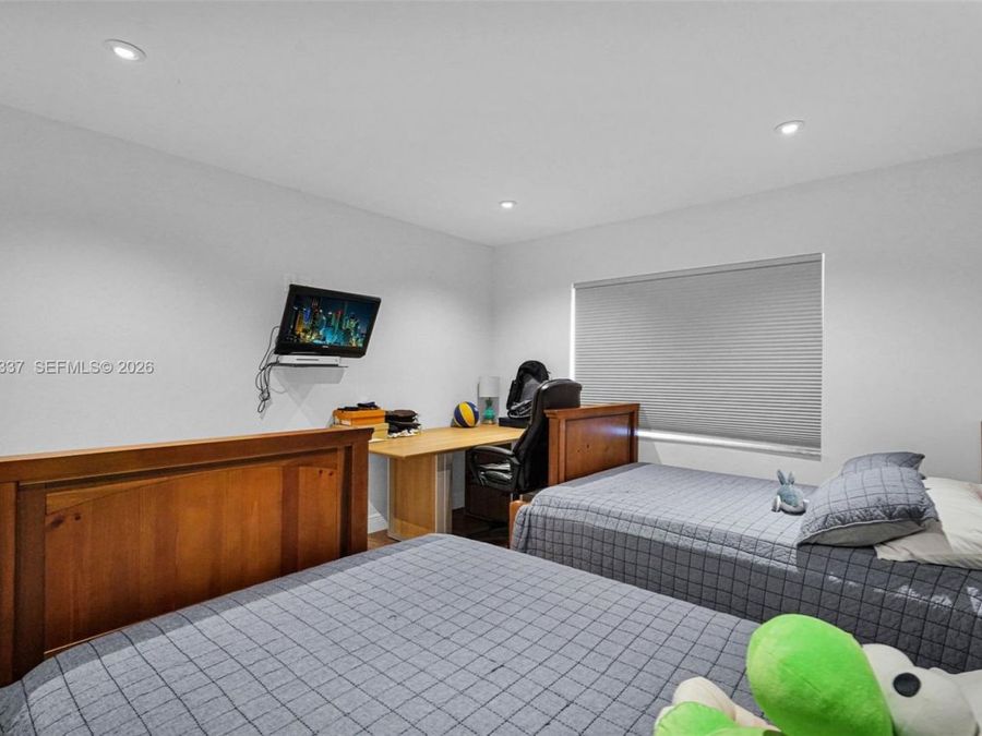 Property Image 46