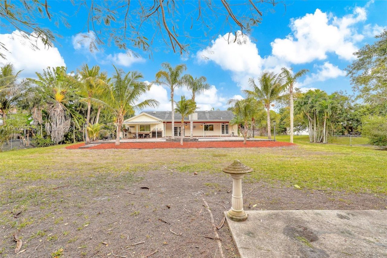 5021 SW 168th Ave, Southwest Ranches, FL 33331 Photo
