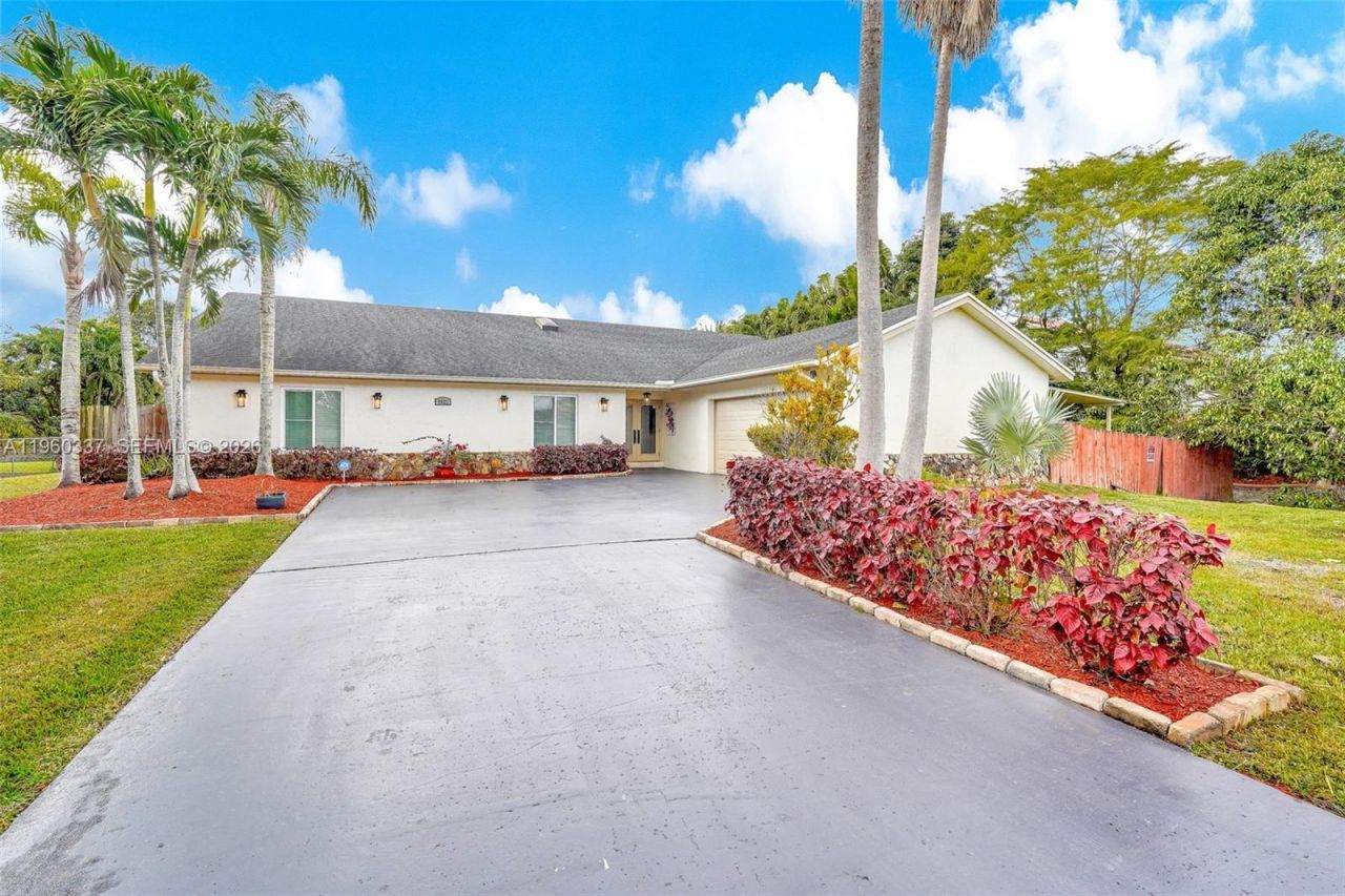 5021 SW 168th Ave , Southwest Ranches, FL 33331 Photo