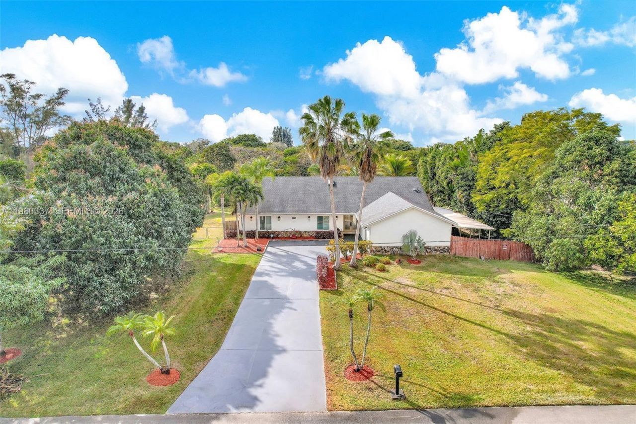 5021 SW 168th Ave, Southwest Ranches, FL 33331 Photo