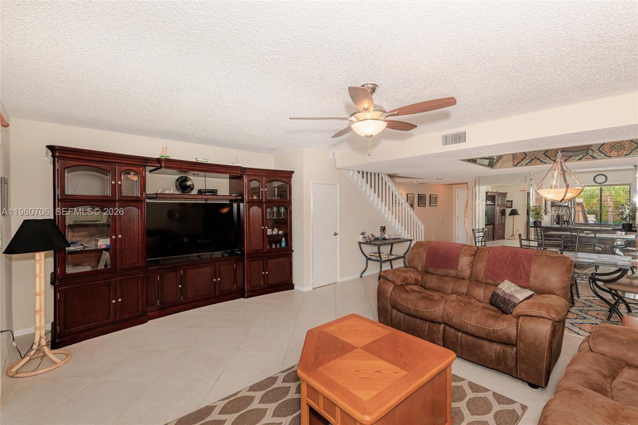 240 Captains Walk, Unit 5110, Delray Beach, FL 33483 Photo