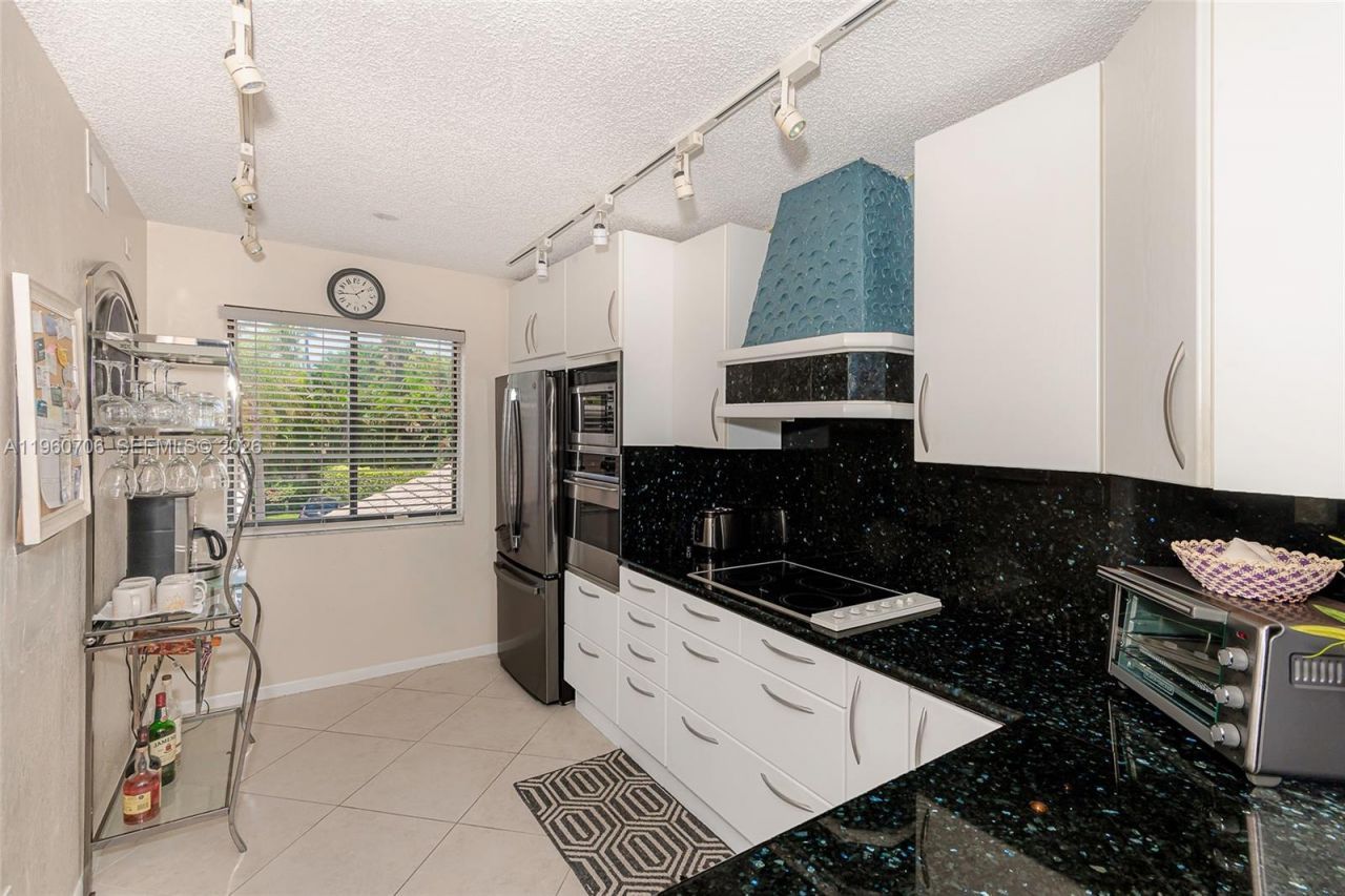 240 Captains Walk, Unit 5110, Delray Beach, FL 33483 Photo