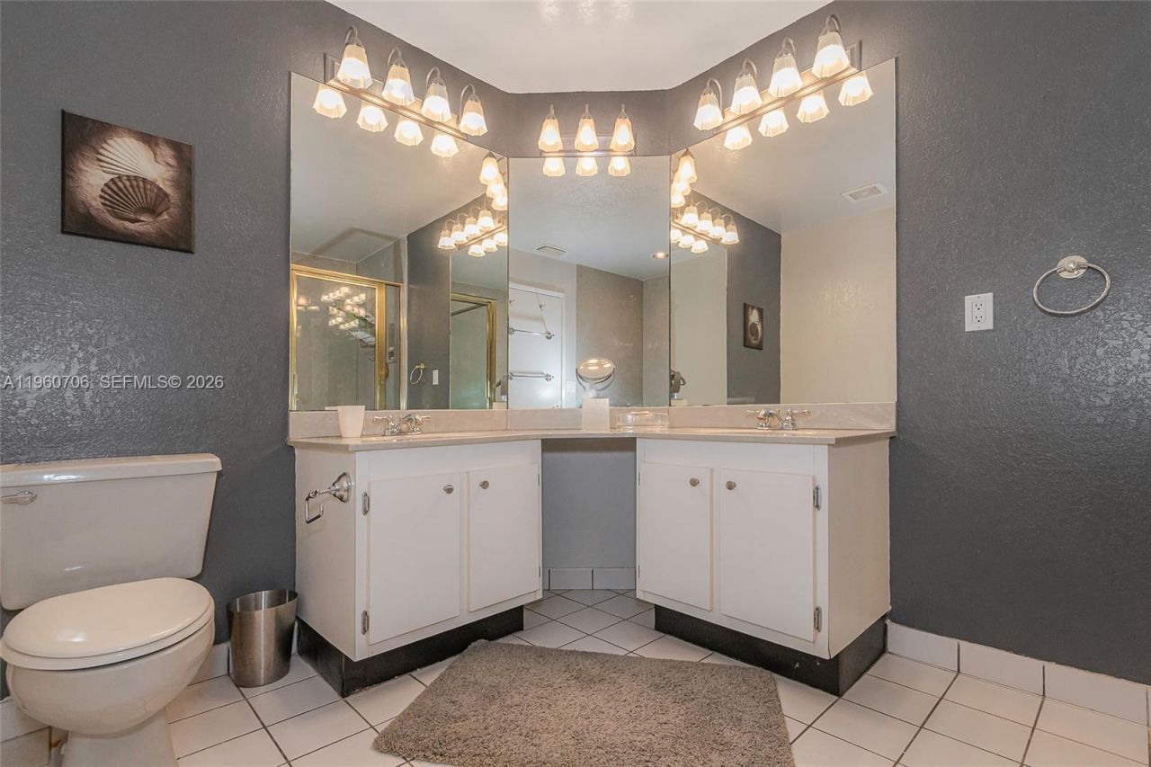 240 Captains Walk, Unit 5110, Delray Beach, FL 33483 Photo