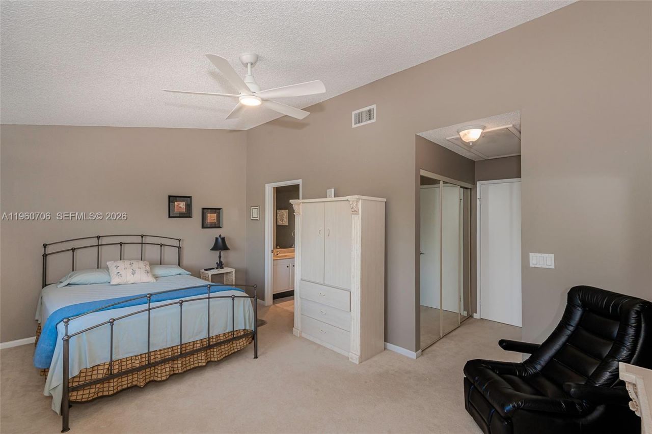 240 Captains Walk, Unit 5110, Delray Beach, FL 33483 Photo