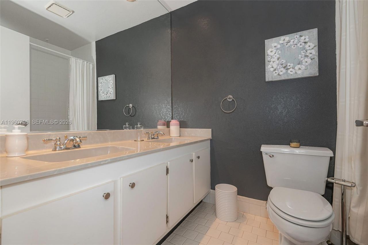 240 Captains Walk, Unit 5110, Delray Beach, FL 33483 Photo