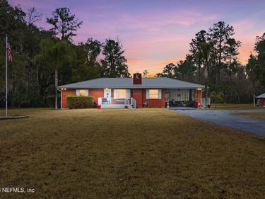 689 S HIGHWAY17, San Mateo, FL 32187