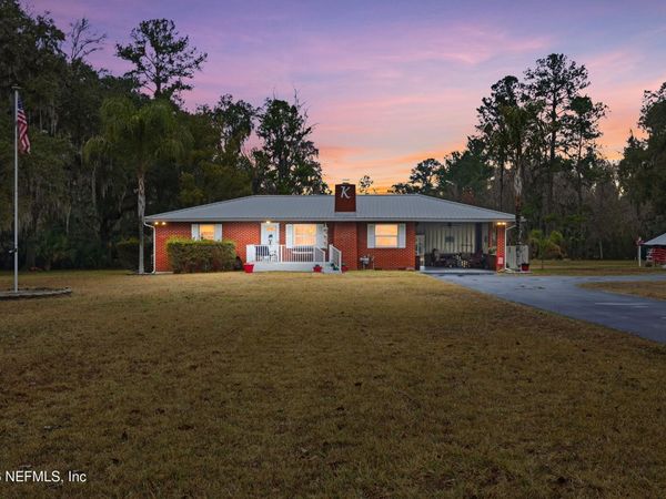 689 S HIGHWAY17, San Mateo, FL 32187