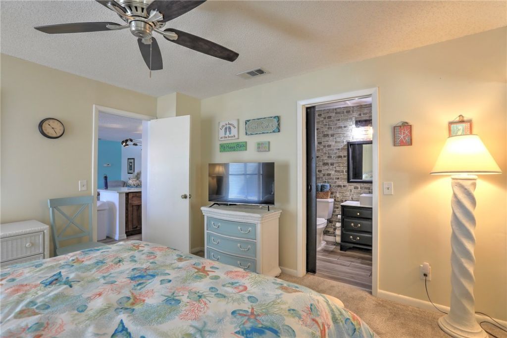 1116 Breezy Way, Unit 1H, Sebastian, FL 32958 Photo