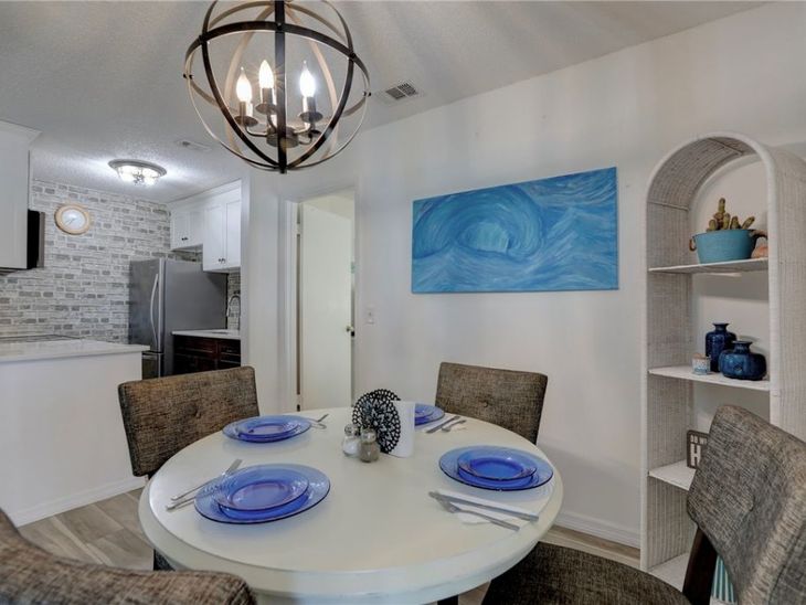 1116 Breezy Way, Unit 1H, Sebastian, FL 32958