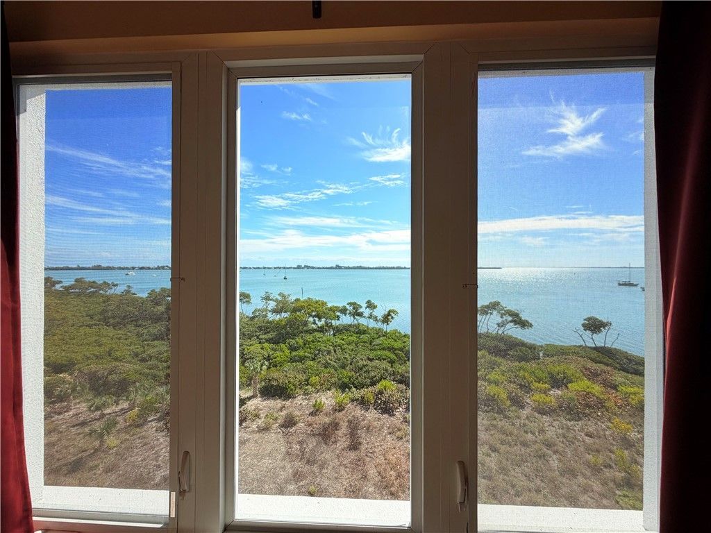 29 Harbour Isle Drive, Unit PH-01, Hutchinson Island, FL 34949 Photo