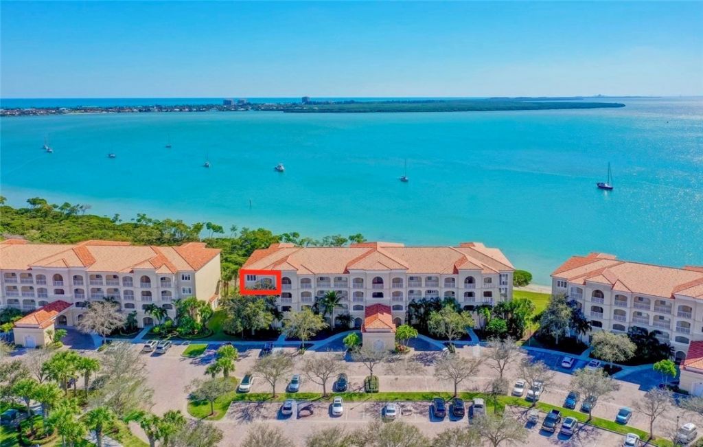 29 Harbour Isle Drive, Unit PH-01, Hutchinson Island, FL 34949 Photo
