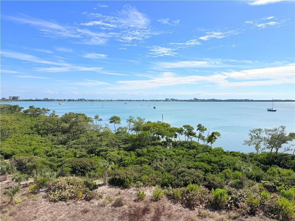 29 Harbour Isle Drive, Unit PH-01, Hutchinson Island, FL 34949 Photo