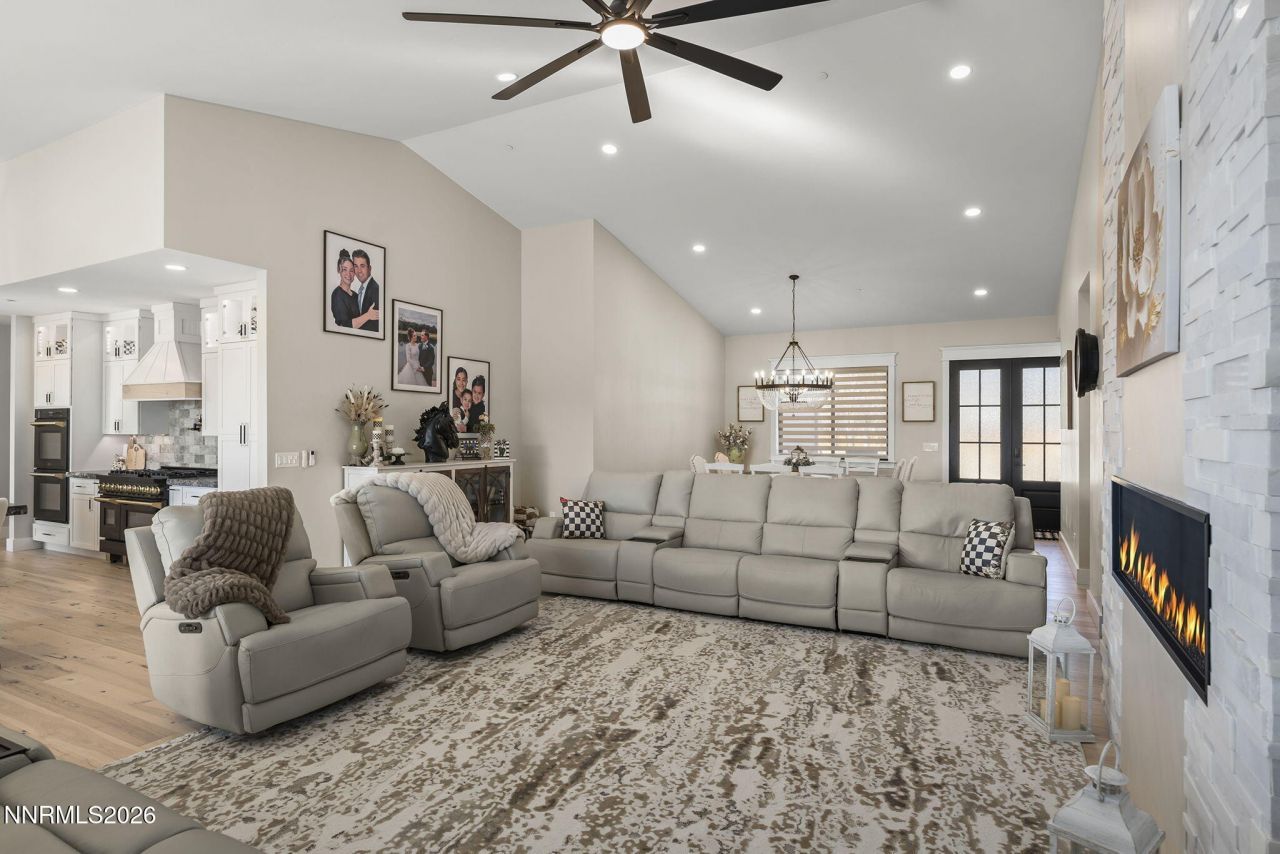 7201 Silver King Drive, Sparks, NV 89436 Photo