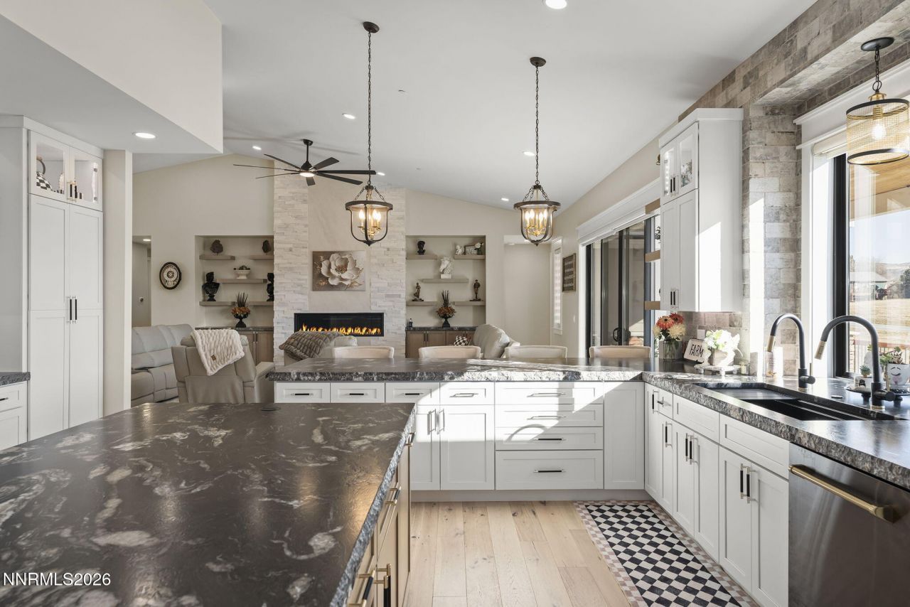 7201 Silver King Drive, Sparks, NV 89436 Photo