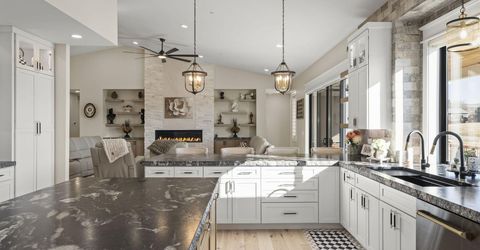 7201 Silver King Drive, Sparks, NV 89436 Photo