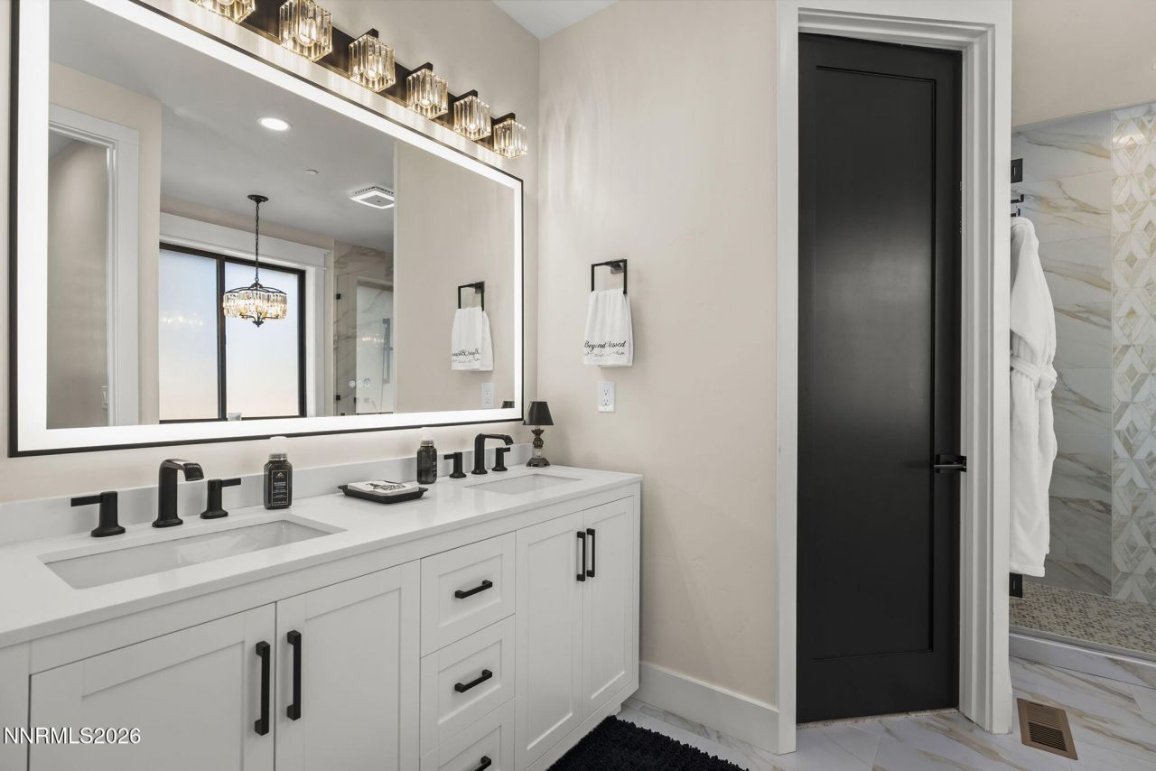 7201 Silver King Drive, Sparks, NV 89436 Photo